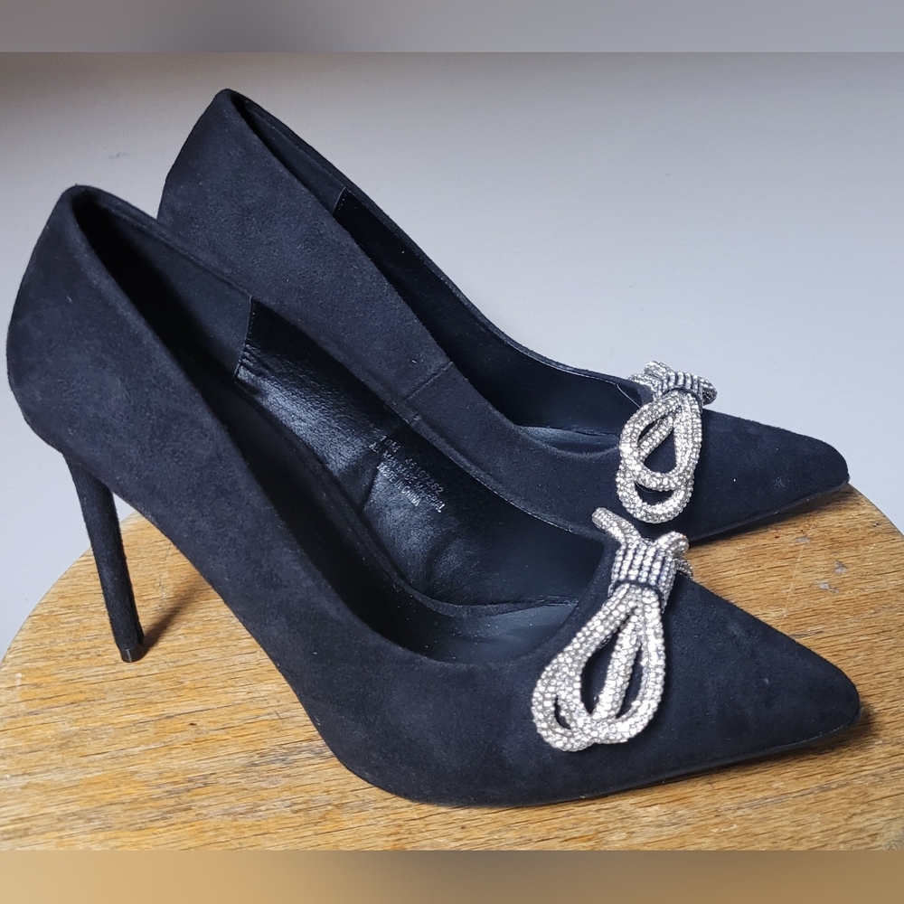 Black heels with bling bow